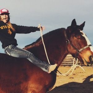 Meet your Posher, Kinzie